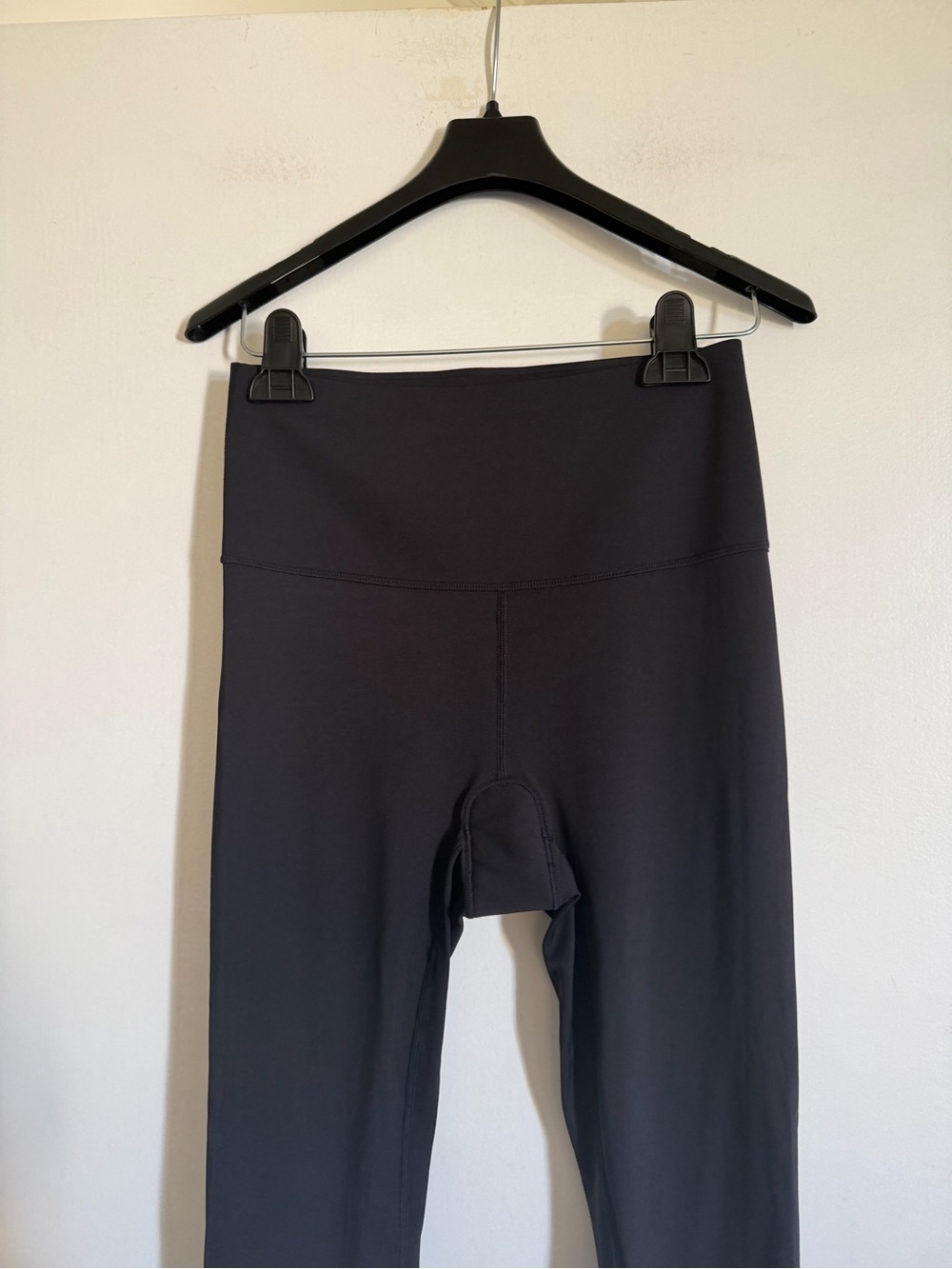 KNIX Black Coverage Lifting Contouring Fabric Leggings size Medium EUC - Picture 4 of 11